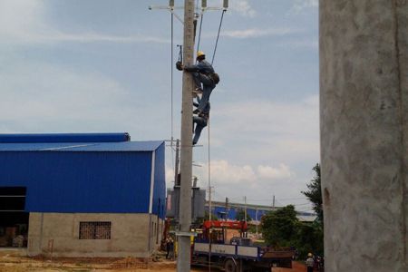 Thi công trạm điện hạ thế 08