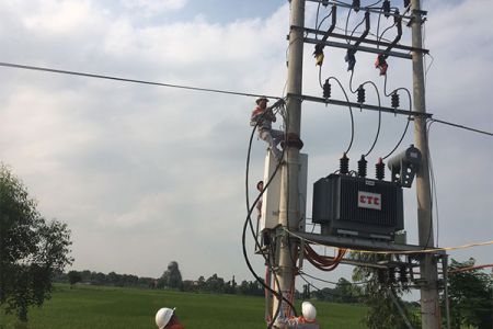 Thi công trạm điện hạ thế 02