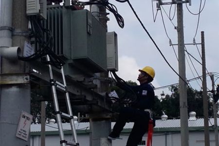 Thi công trạm điện hạ thế 05