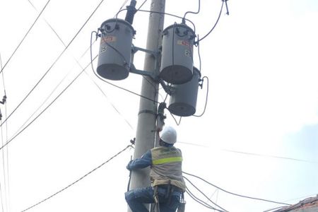 Thi công trạm điện hạ thế 07