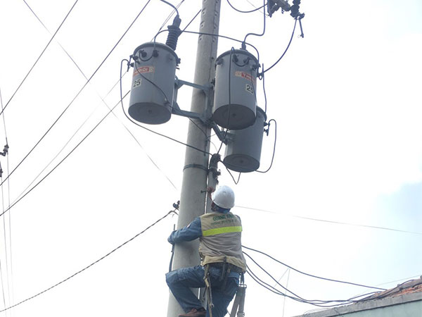 Thi công trạm điện hạ thế 07